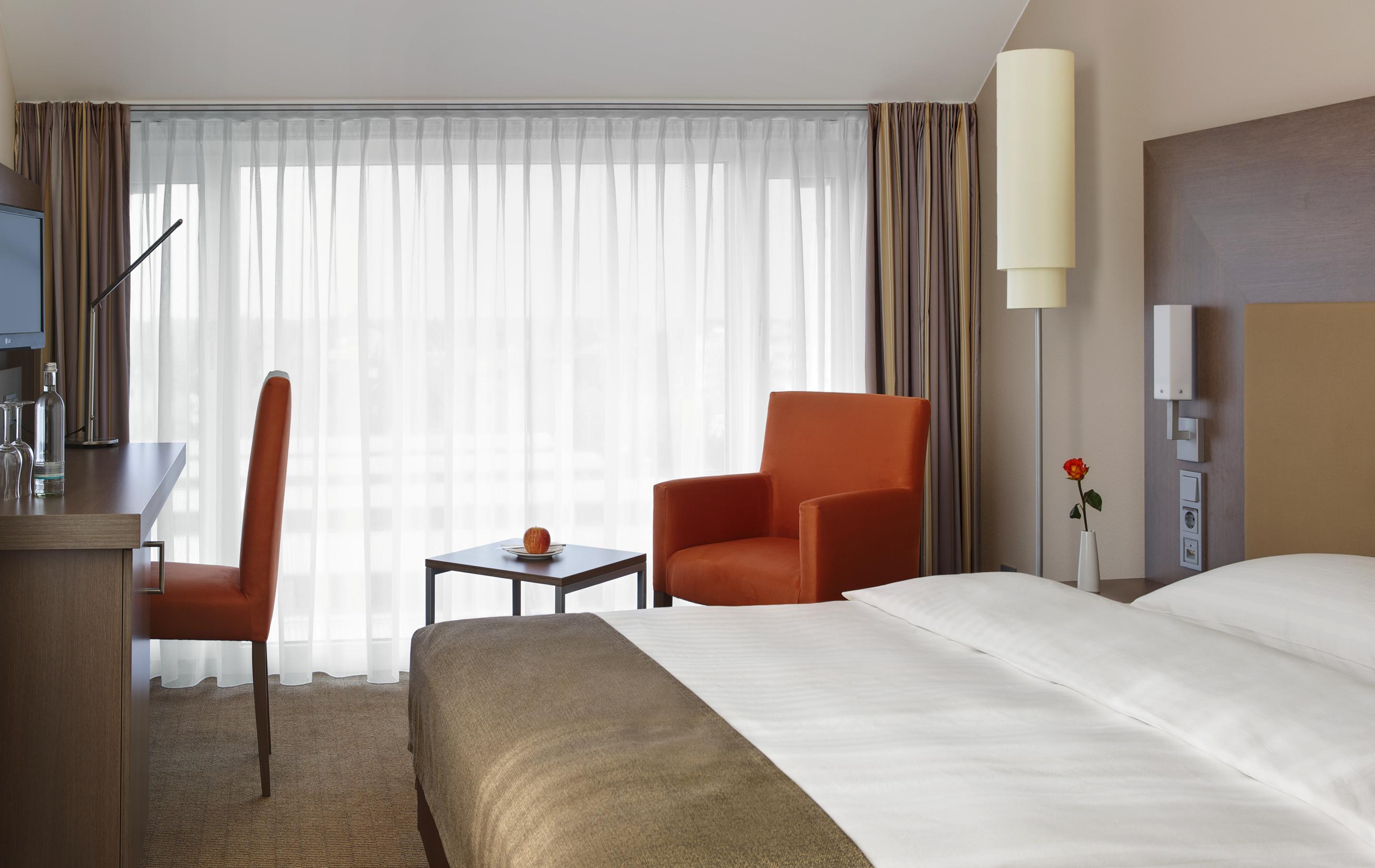 Intercityhotel Дармщат Стая снимка