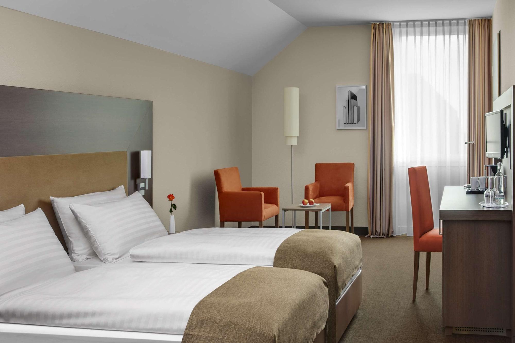 Intercityhotel Дармщат Стая снимка