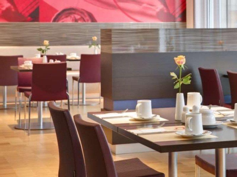 Intercityhotel Дармщат Екстериор снимка