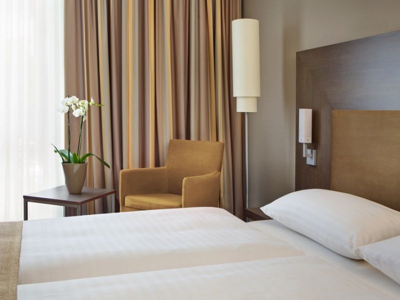 Intercityhotel Дармщат Екстериор снимка